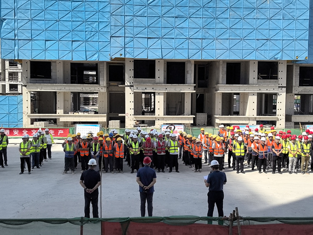 集團(tuán)公司深入開展“安全宣傳咨詢?nèi)铡被顒?dòng)